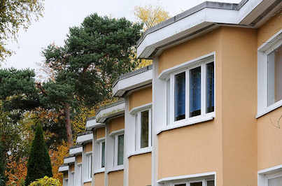 1277 Bramfelder Gartenstadt Hohnerkamp - Haussfassade Fenster.