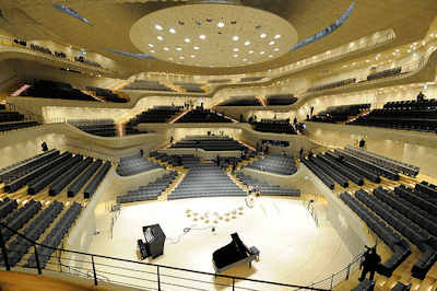 9959 Großer Saal vom Konzerthaus Elbphilharmonie in der Hafencity Hamburgs.