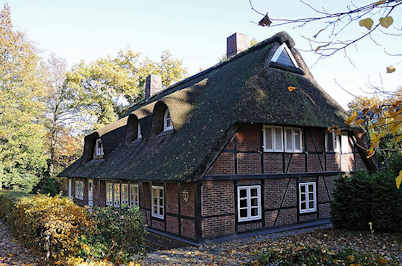 1765 Reetgedecktes Wohngebäude - Fachwerkhaus im Wellinsbuettler WEg.
