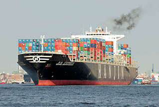 8949 Der Containerfrachter Hanjin United Kingdom verlässt mit Containern beladen den Hamburger Hafen - das Frachtschiff hat eine Länge von knapp 350m und kann 9954 TEU Container transportieren.