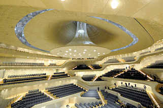 9961 Großer Saal vom Konzerthaus Elbphilharmonie in der Hafencity Hamburgs.